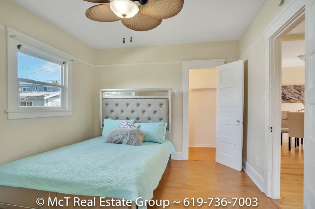 2528 Lincoln Ave-North Park-McT Real Estate Group (14)_thumb