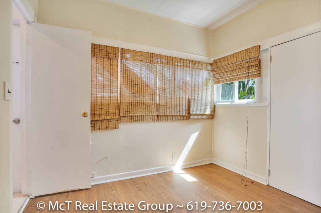 2528 Lincoln Ave-North Park-McT Real Estate Group (19)_thumb