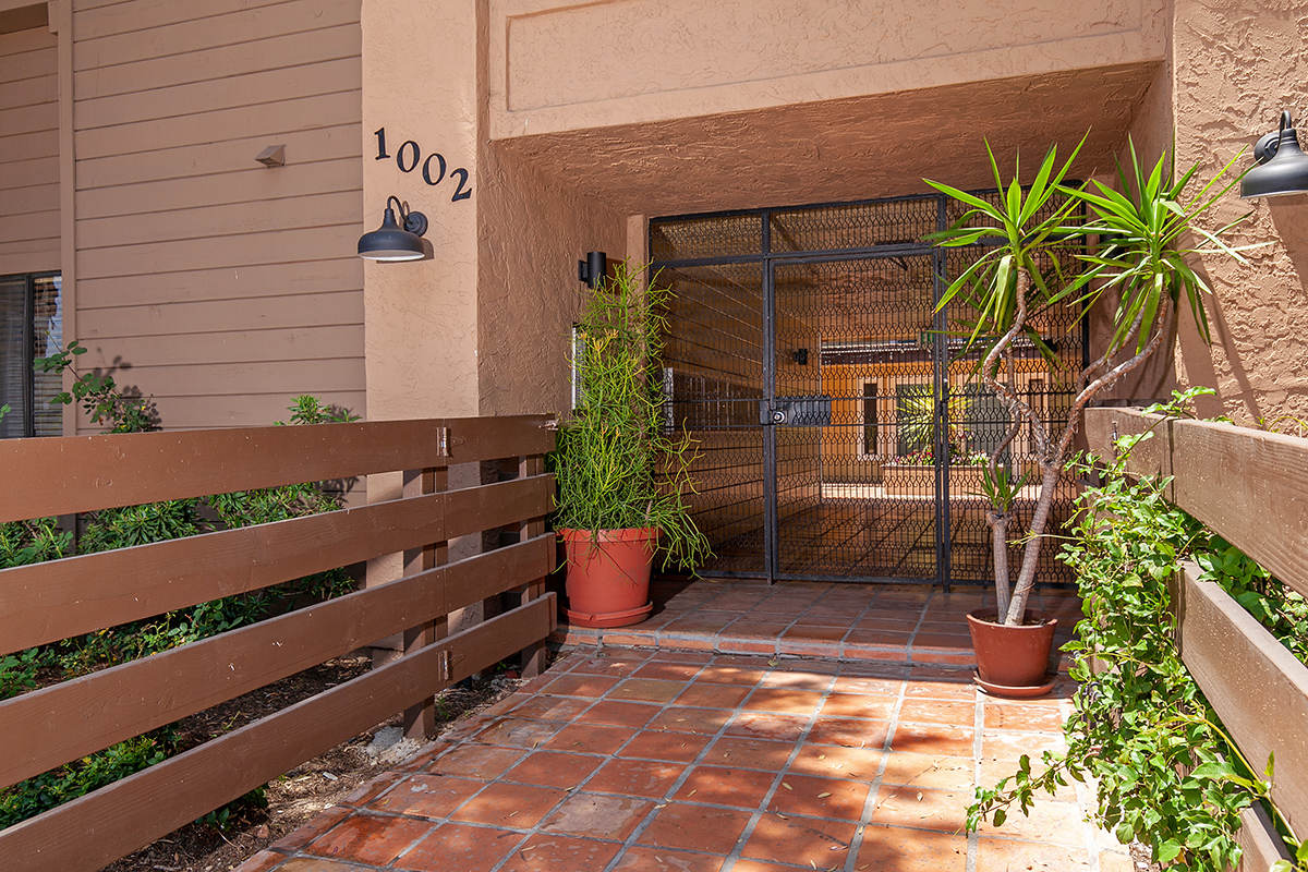 1002 30th Street unit 204 Golden Hill